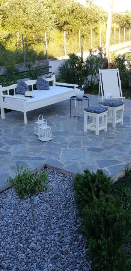 Corfu Olivia Daire
