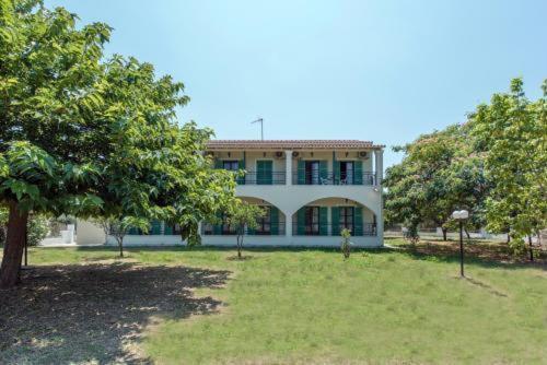 Corfu Olivia Μωραΐτικα